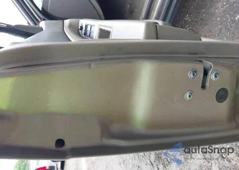 2005 Jeep Grand Cherokee Laredo z USA, uszkodzony, nr VIN 1J4GR48K45C519974